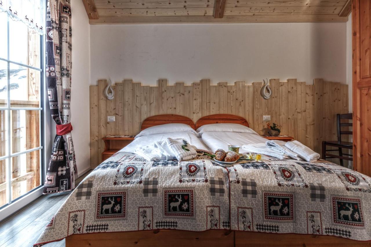 Albergo Ristorante Le Alpi La Frua Bagian luar foto