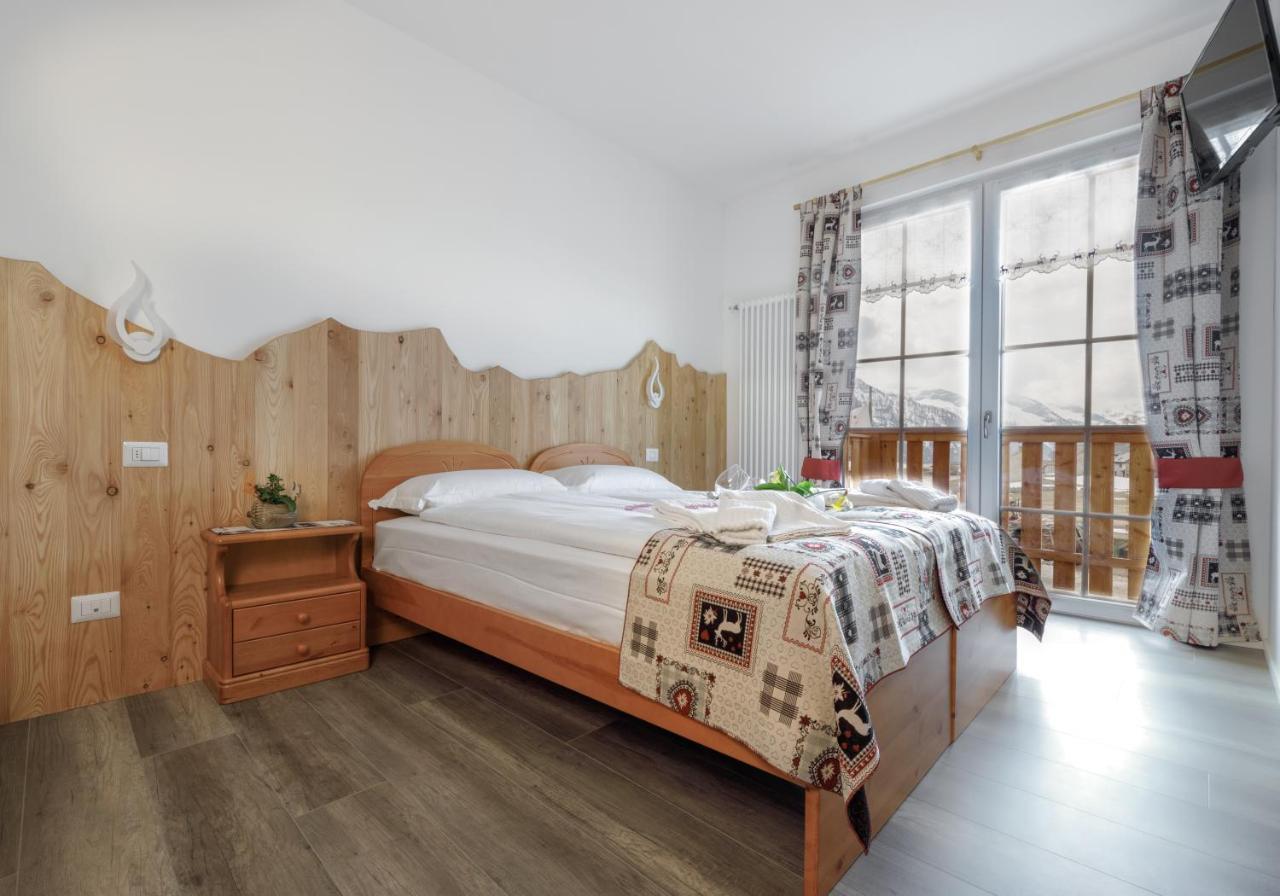 Albergo Ristorante Le Alpi La Frua Bagian luar foto